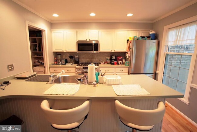 Photo - 1724 Dana St