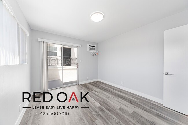 1032-1036 S Normandie Ave-1032-104