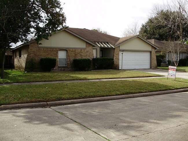Building Photo - 12015 Swan Creek Dr Rental