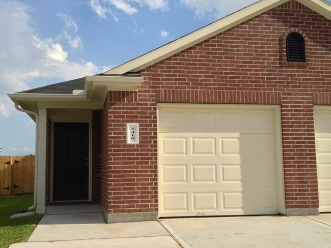 Photo - 2418 High Island Way