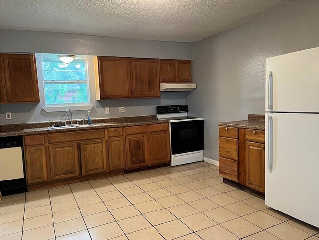 Photo - 8542 Dinkins St