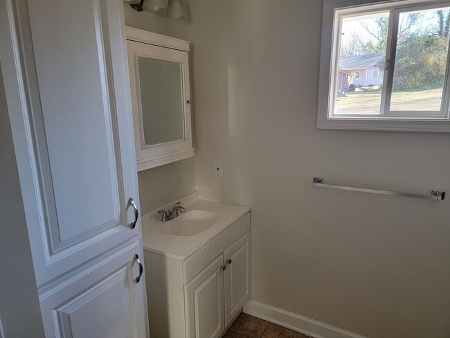 Photo - 2 Bedroom 1 Bathroom House