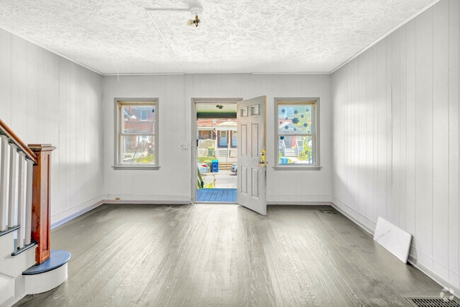Building Photo - 84 Ives St Rental