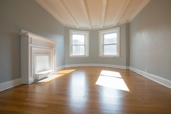 Building Photo - 43 Boulevard Ter Unit #3