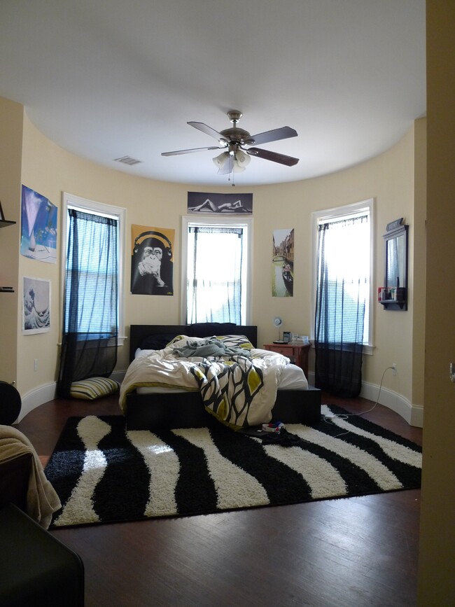Building Photo - 10 Sachem St Unit 2 Rental
