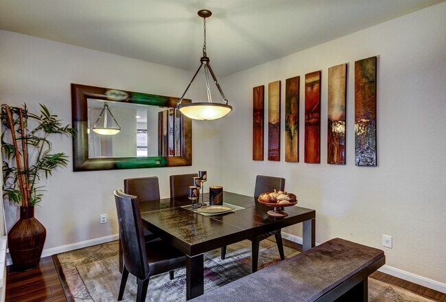 Photo - 1143 Glenwood Canyon Ln