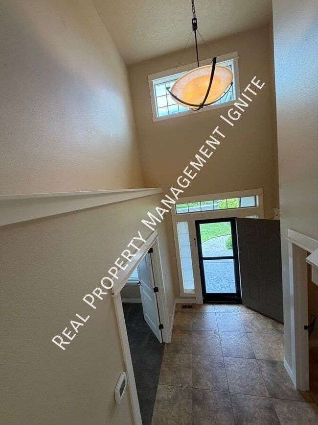Photo - 3050 NW 17th St