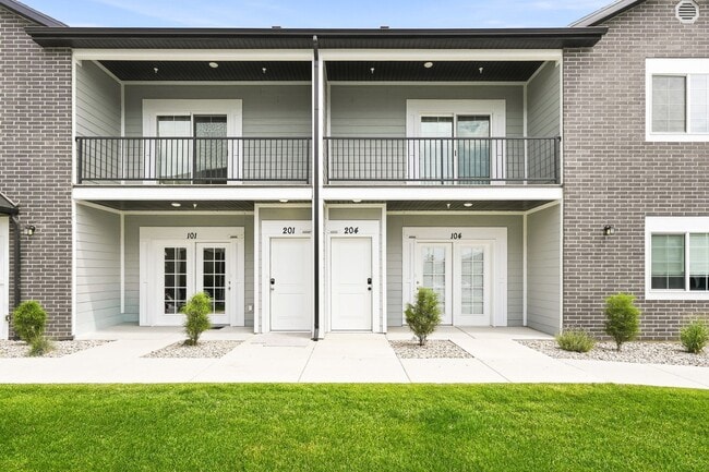 Building Photo - Welcome home to this beautifully designed 3-bedroom, 2-bathroom new construction townhome in one ...