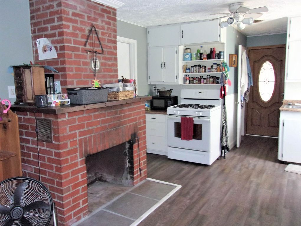 Photo - 5925 E 200 N