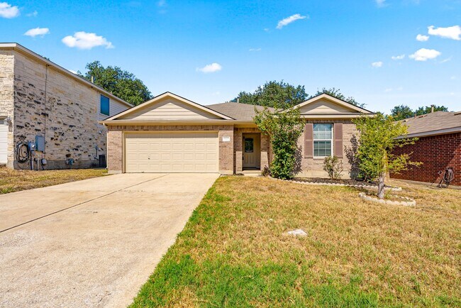 Building Photo - Beautiful 3 bedroom, 2 bathroom home in Ce...