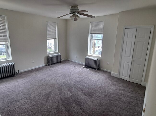 Photo - 4536 Mitchell St Unidad 2