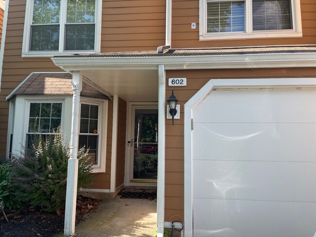 Photo - 602 Danbury Ct Townhome