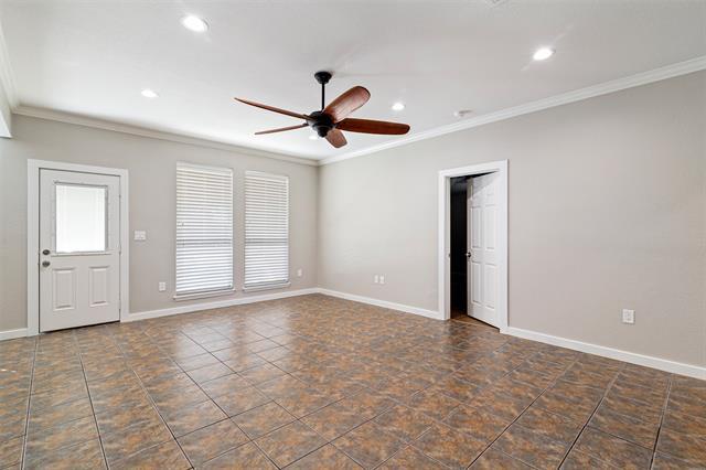 Photo - 757 Tanglewood Dr