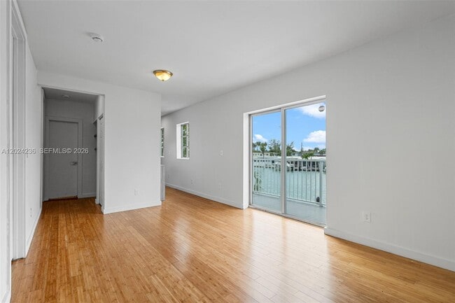 Photo - 7950 Tatum Waterway Dr Unit N10