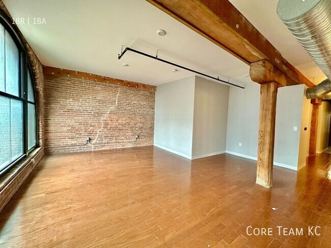 Photo - 1223 Union Ave Unit 404