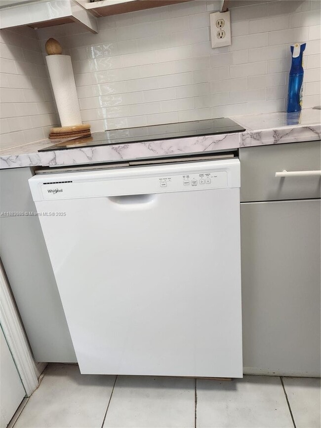 Photo - 6490 Collins Ave Unit 18