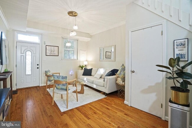 Photo - 1613 5th St NW