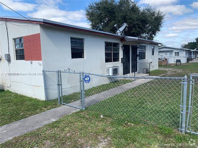 Building Photo - 2 bedroom in Miami FL 33150 Rental