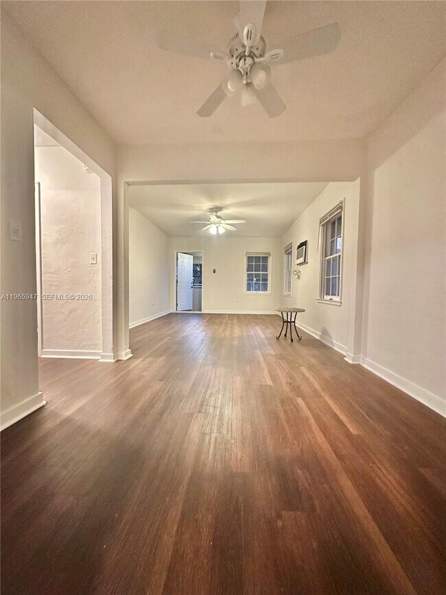 Photo - 430 76th St Unidad 4