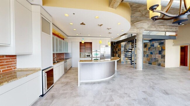 Photo - 1635 Washington Ave Unidad 912