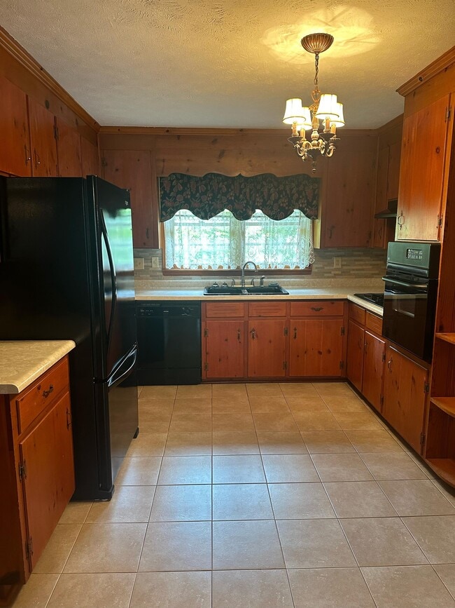 Photo - 2835 Anderson Hwy