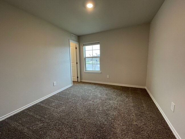 Photo - 7905 Schades Way