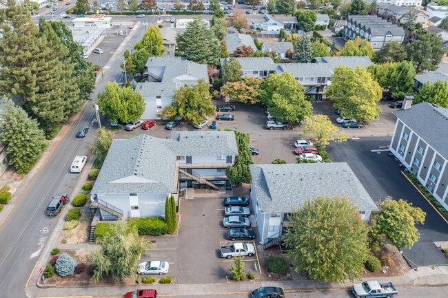 Fillmore Inn Studio Apartments