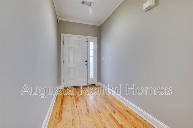 Photo - 719 Bonnie Oaks Ln