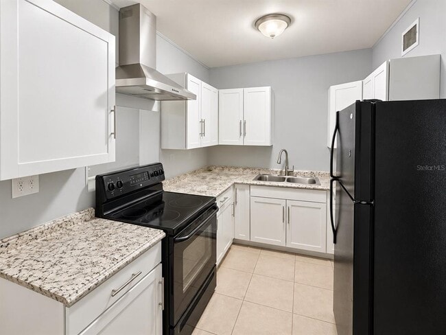 2021 W Gore St