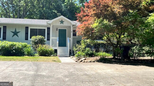 Building Photo - 322 Powder Springs St