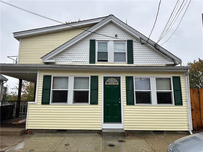 Building Photo - 177 Boyden St