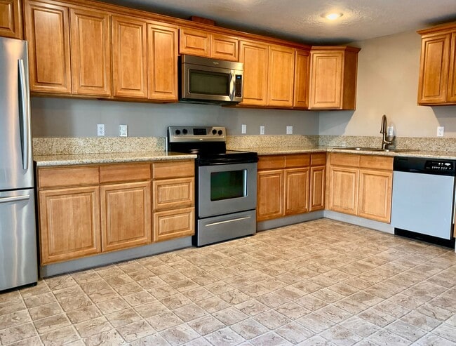 Photo - Jefferson #11894 Unit 4870 Sunnyside Rd. SE