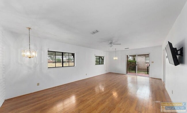 Photo - 313 McFadden Dr Unit 8