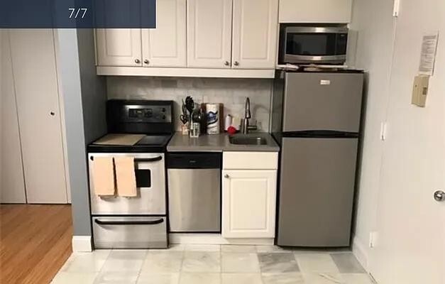 Photo - 150 W 51st St Unit 12231