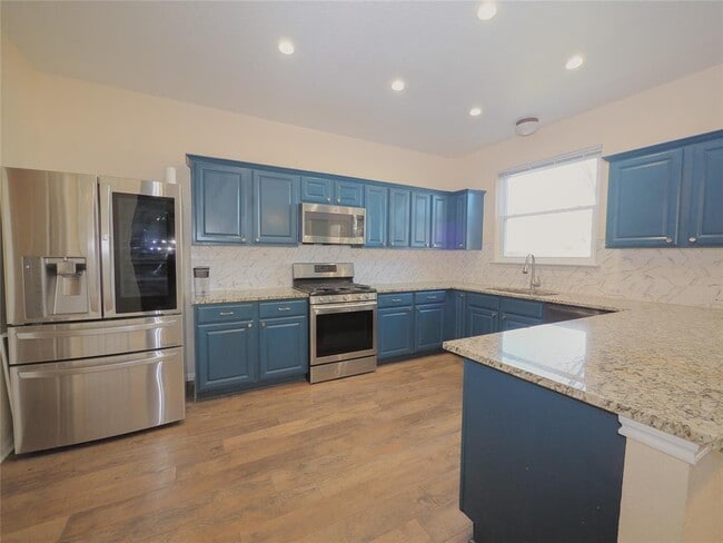 Building Photo - 324 Hidden Brook Ln