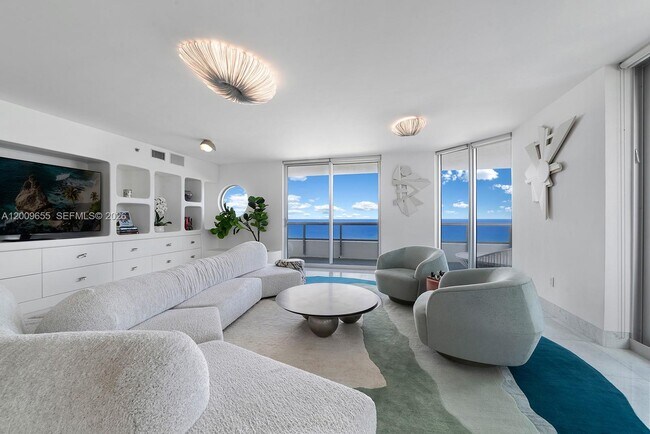 Photo - 5801 Collins Ave Unidad 1200