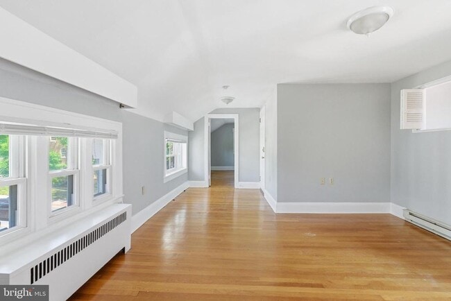 Photo - 142 N Washington St Unit 7