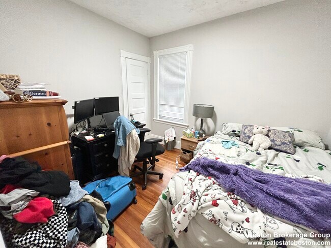 Photo - 37 Sudan St
