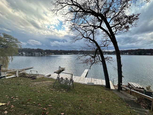 Photo - 8685 Je-NE-Be Dr NE Unidad ID1364137P