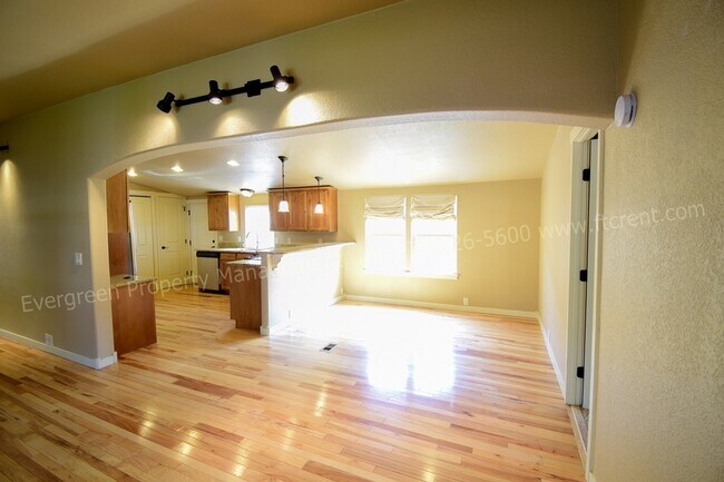 Photo - 618 Ponderosa Dr