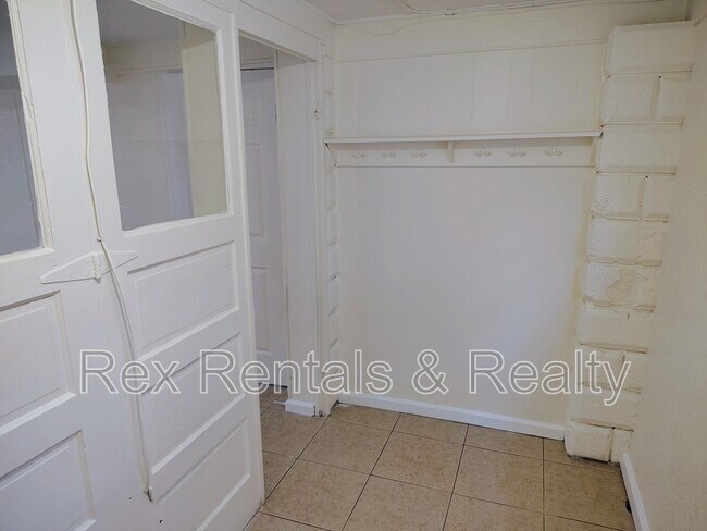 Photo - 2219 21st Ave S Unit #Down