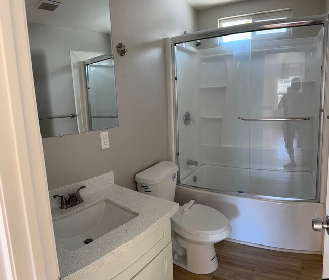 Photo - 6339 10th Ave