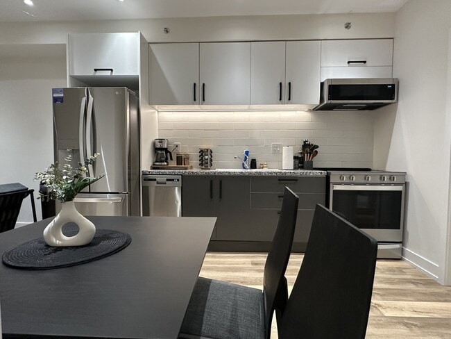 Cuisine 2 chambres - 12 Batavia Av