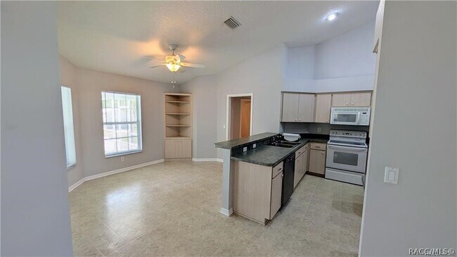 Photo - 4565 N Allamandra Dr
