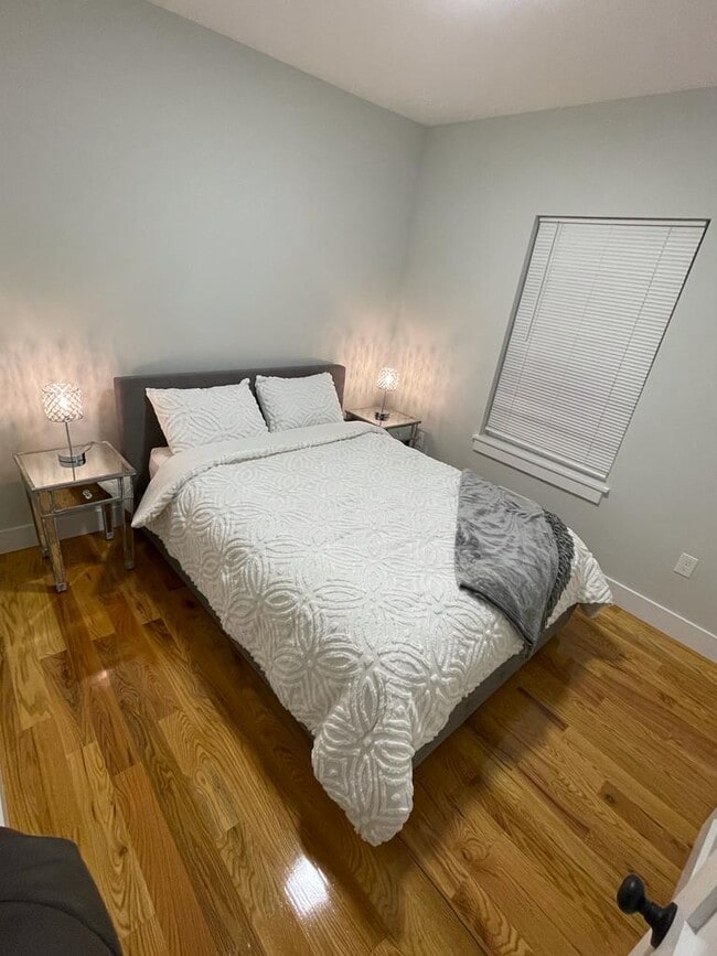 Photo - 183 Gates Ave Unit 1