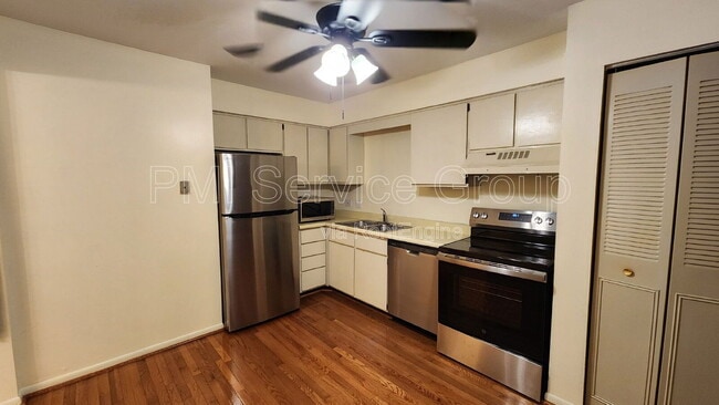 Photo - 2331 Ogden Ave Unidad 10