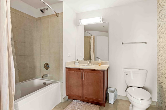 Photo - 373 N Clinton St