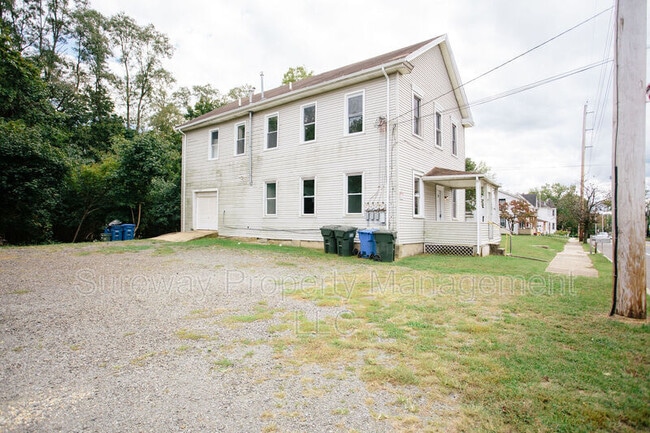 Photo - 614 Main St Unit 1