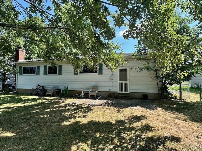 Photo - 7843 Glenwood Dr N