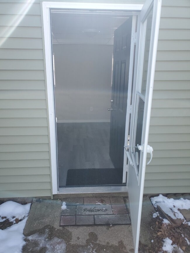 Photo - 1657 N Adams St